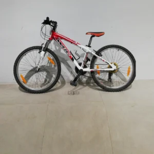 Bicicleta de muntanya CONOR WRC color vermell/blanc amb roda de ø58cm d'ocasió en bon estat