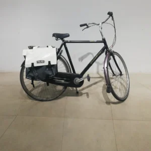 Bicicleta de passeig GAZELLE color negre amb roda de ø70cm d'ocasió en bon estat