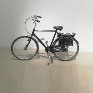 Bicicleta de passeig GAZELLE color negre amb roda de ø70cm d'ocasió en bon estat