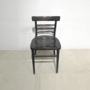 Silla de madera (40x39x88cm) para comedor de segunda mano