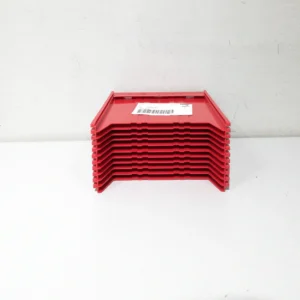 Arxivador de paret FLAT (24x13x77cm) fet de plàstic vermell amb 10 compartiments