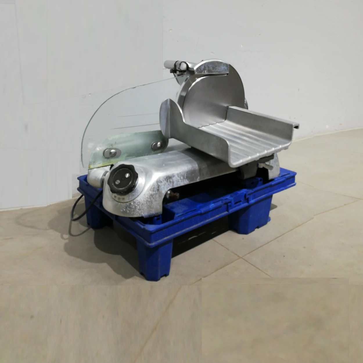 Màquina talla-embotits BERKEL amb diàmetre del disc de ø29cm de segona mà