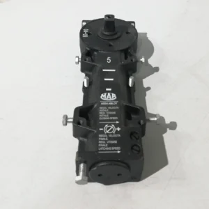 Tancaportes de vidre automàtic MAB 7135 retenció de la porta a 90° de segona mà