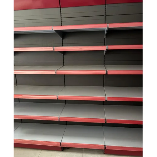 Linial de prestatgeries de botiga de 400x225cm de segona mà en bon estat en venda a cabauoportunitats.com