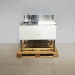 Taula d'inox d'ocasió (100x53x100cm) amb aigüera i base extensible a 93cm d'amplada