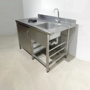Fregadero de ocasión con patas (140x82x103cm) de acero inoxidable de segunda mano