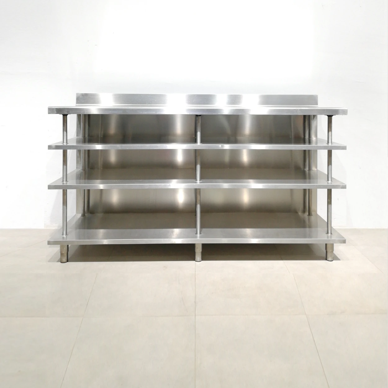 Prestatgeria d'acer inoxidable de 196x60x115cm de gran qualitat i resistรจncia en bon estat