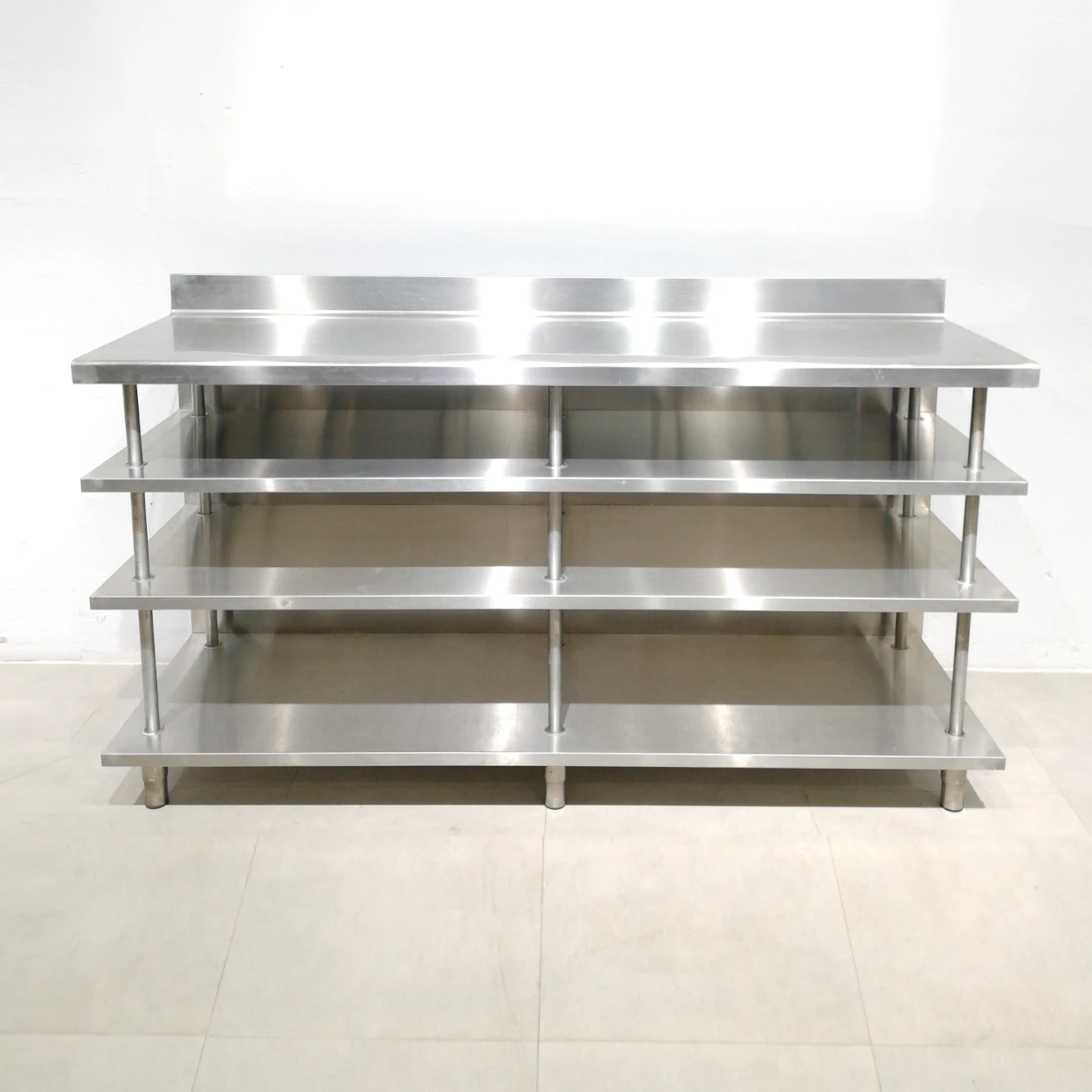 Prestatgeria d'acer inoxidable de 196x60x115cm de gran qualitat i resistรจncia en bon estat