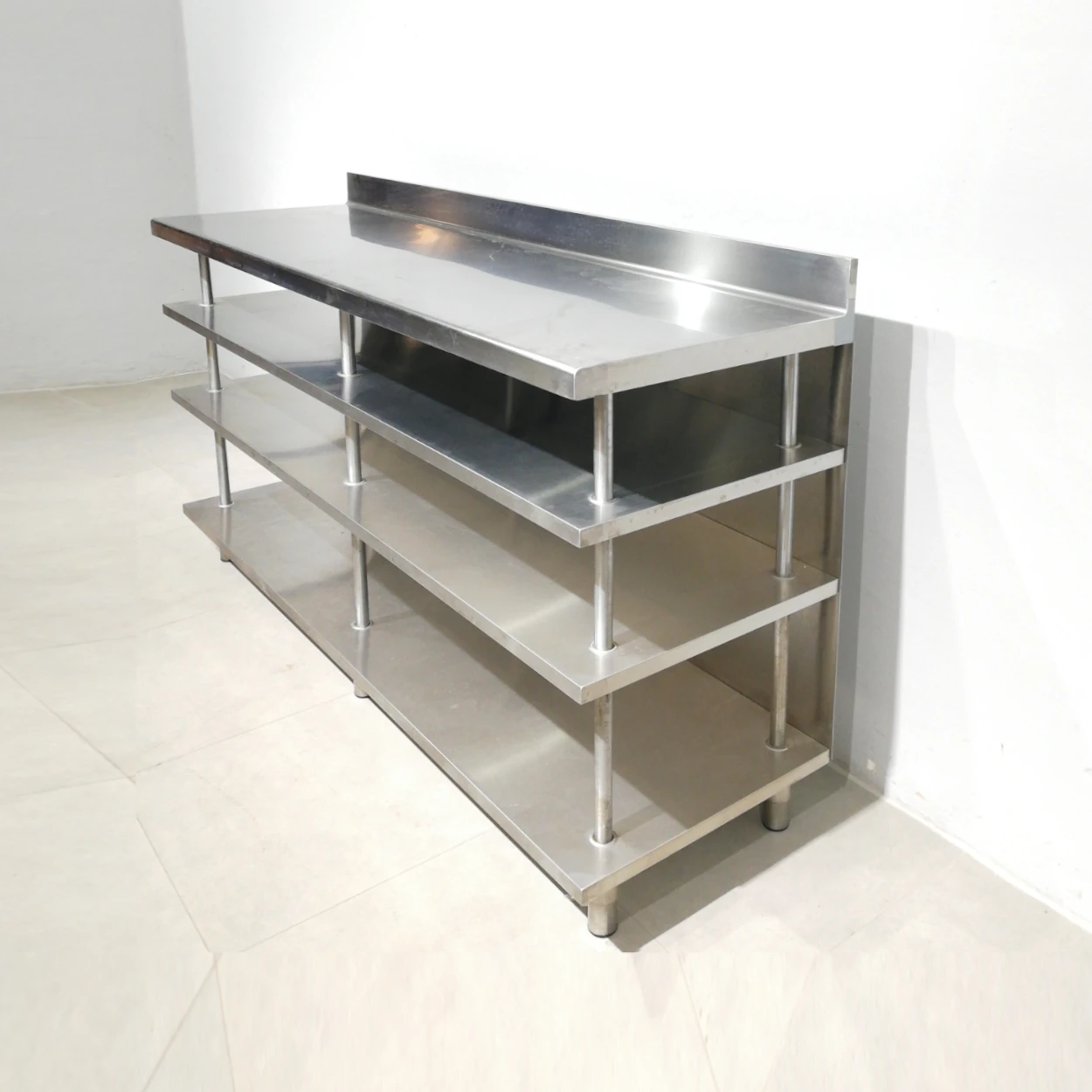 Prestatgeria d'acer inoxidable de 196x60x115cm de gran qualitat i resistรจncia en bon estat