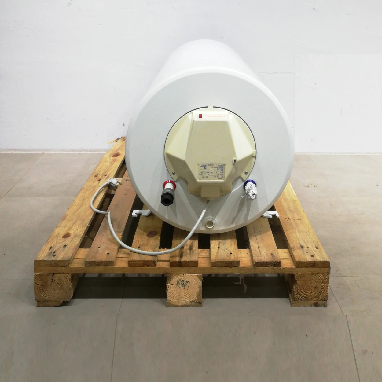 Termo elรจctric d'aigua calenta NEGARRA SC-150 de 150 litres de segona mร