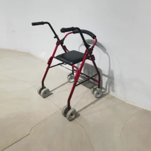 Caminador plegable (57x52x89cm) d'ocasió amb seient en bon estat