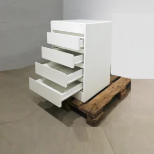 Cajonera blanca (50x50x80cm) de ocasiรณn con 4 cajones en muy buen estado