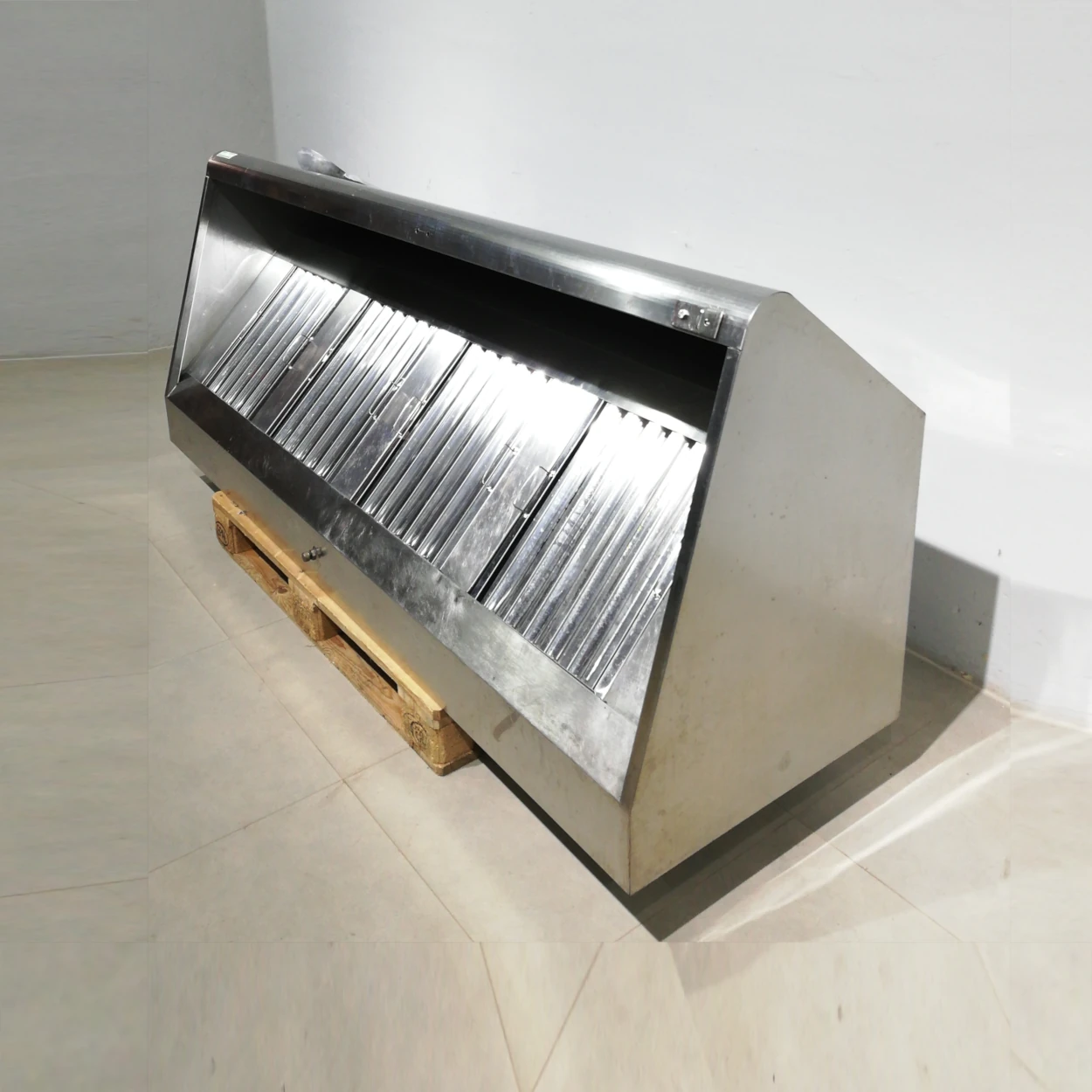 Campana central d'acer inoxidable sense motor (220x65x86cm) de segona mà