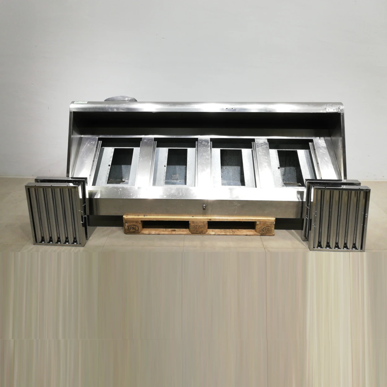 Campana central d'acer inoxidable sense motor (220x65x86cm) de segona mà