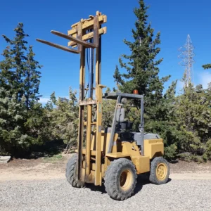 Carretilla elevadora AUSA CC20 4x4, mastil doble, 2.000kg de capacidad en venta en cabauoportunitats.com