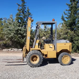 Carretilla elevadora AUSA CC20 4x4, mastil doble, 2.000kg de capacidad en venta en cabauoportunitats.com