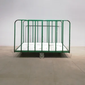 Carro para transporte de mercancĂas metálico (170x104x120cm) de segunda mano