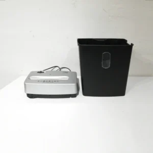 Destructora de papel DAHLE 22022 de ocasión procedente de una empresa en cierre