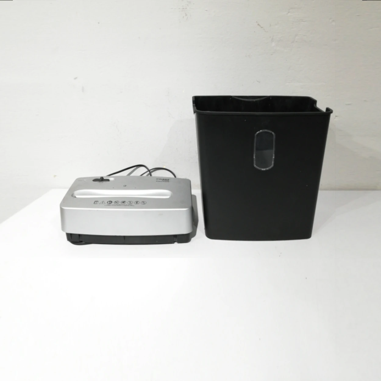 Destructora de papel DAHLE 22022 de ocasión procedente de una empresa en cierre