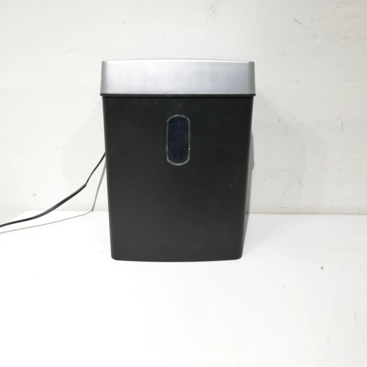 Destructora de papel DAHLE 22022 de ocasión procedente de una empresa en cierre