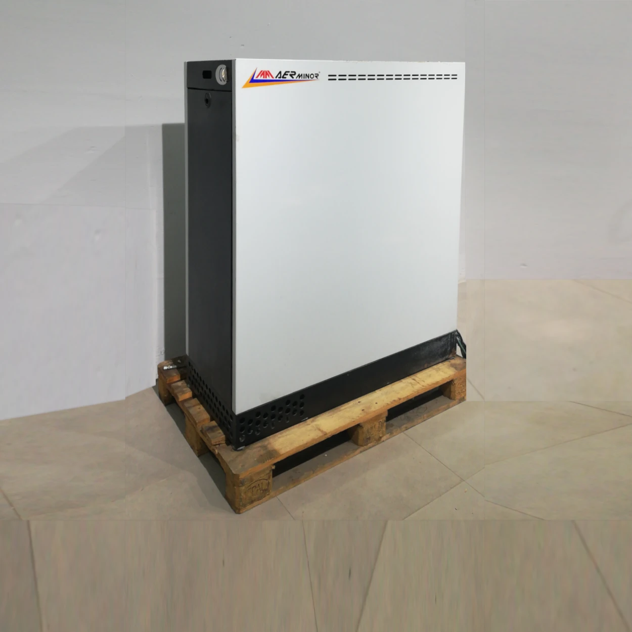 Calefactor industrial METMANN MINOR 50 procedente de una empresa en cierre