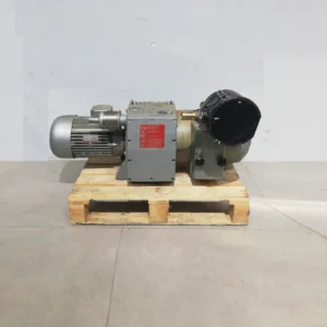 Bomba de vacío BECKER KVT 2.100 procedente de una empresa en cierre