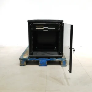 Rack 57x50x63cm de chapa con puerta transparente de segunda mano