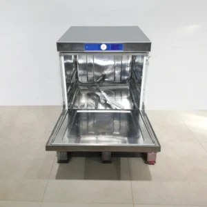 Lavavajillas de ocasión HOBART FX-10A procedente de una empresa en cierre