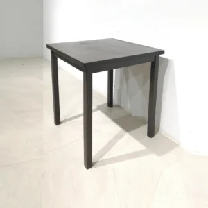 Taula de fusta negra (70x70x76cm) perfecta tant per a ús domèstic com professional