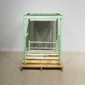 Banc de treball d'ocasió 71x52x96cm fet d'acer de segona mà