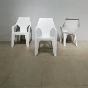 Cadira apilable de plàstic 56x57x88cm perfecta tant per a ús domèstic com professional