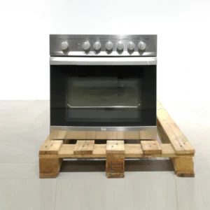 Forn domèstic TEKA 60x50x60cm d'ocasió amb capacitat per a 6 safates en venda per desús
