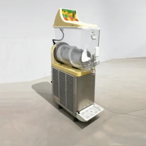 Màquina per a granissats de 20x52x87cm en molt bon estat procedent d'una empresa en tancament