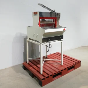 Màquina de tallar pa BONGARD 57x70x118cm procedent d’una empresa en tancament