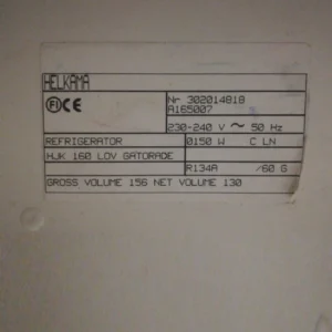 Nevera expositora HELKAMA GATORADE procedent d'una empresa en tancament