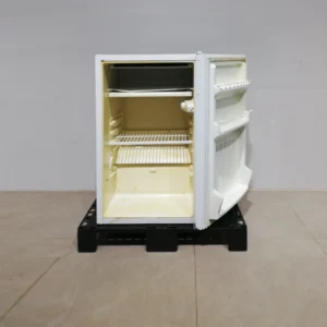 Frigorífico pequeño de ocasión SELEC S110T perfecto tanto para uso doméstico como professional