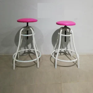 Taburetes de ocasiรณn (45x45x68cm) de tubo de acero blanco y asiento rosa con alzada regulable