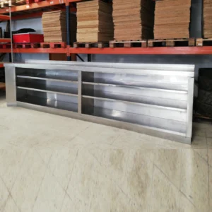 Mueble trasbarra de acero inoxidable 397x60x105cm de segunda mano en buen estado