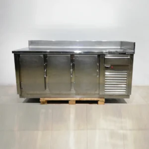 Nevera sotamostrador d'ocasió MARFINIX 209x79x106cm perfecta per a bar, restaurant, hotel…