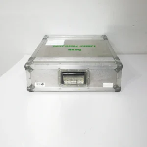 Maleta fly case (49x44x17cm) amb protectors als escaires per esmorteir els cops