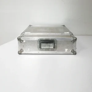Maleta fly case (50x49x15cm) amb protectors als escaires per esmorteir els cops