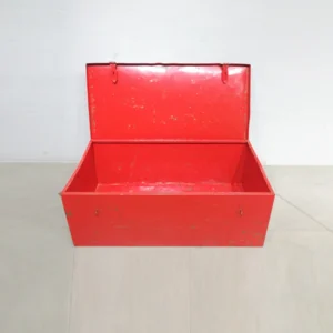 Caja de herramientas de ocasión (101x49x38cm) fabricado en chapa de acero color rojo