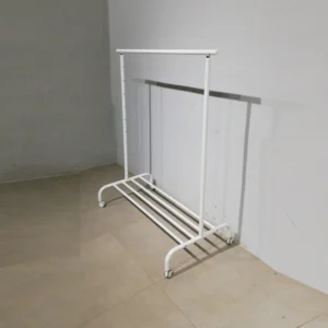 Percheros (100x50x123cm) de tubo de acero con altura regulable