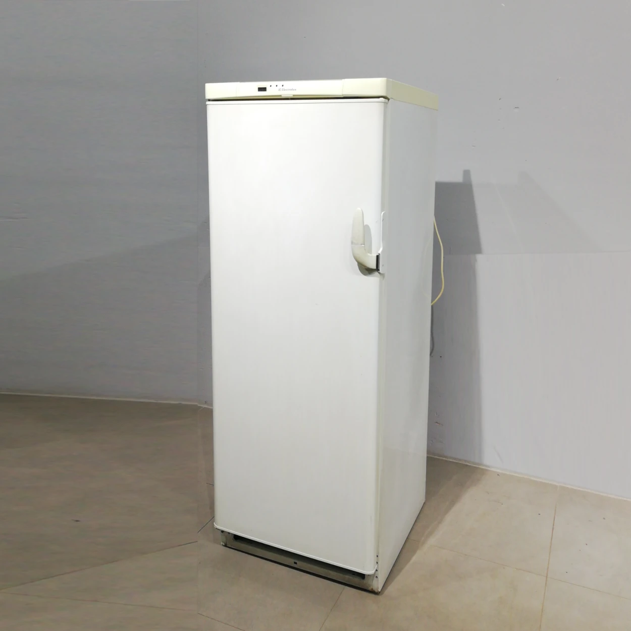 Congelador de calaixos ELECTROLUX EU7702C perfecte tant per a ús domèstic com professional