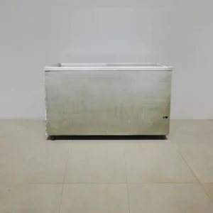 Congelador (151x64x92cm) de ocasión perfecto para tienda, bar, heladería...