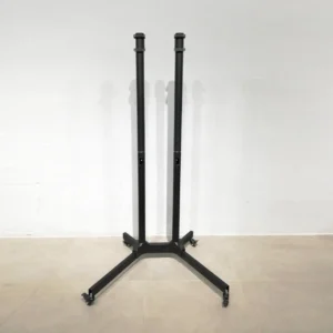 Suport de peu mòbil per a TV (76x69x154cm) fet en alumini de segona mà