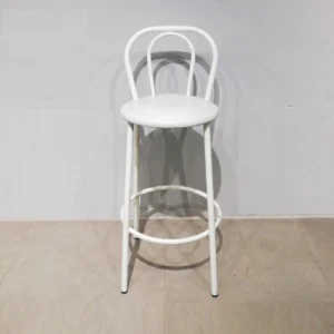 Taburete blanco de ocasión (38x38x91cm) de estructura metálica y acolchado