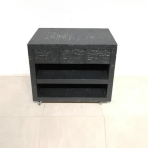 Mueble de recibidor negro de 80x40x76cm de ocasión con ruedas en muy buen estado