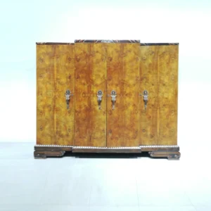 Armario antiguo de madera (221x54x187cm) de ocasión con espejo y mucho espacio de almacenamiento