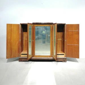 Armario antiguo de madera (221x54x187cm) de ocasión con espejo y mucho espacio de almacenamiento